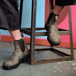 Rustic Brown Blundstones